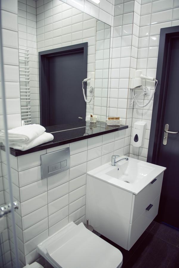 Hotel Turkovia Turek Esterno foto